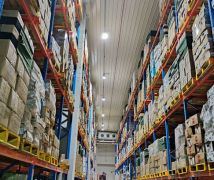 冷蔵倉庫照明 – 極寒の照明器具